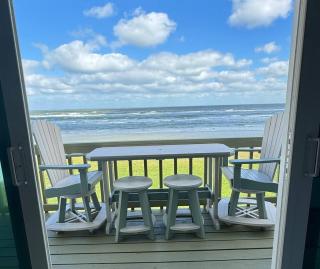Renovated Townhouse w Stunning Views of the Ocean - New Smyrna Beach - 0