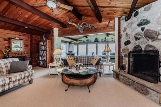 Rustic Waterfront Cottage W Hot Tub - Lion's Head - 5