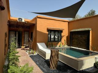 Cozy, Intimate Villa in Marrakech with Heated Swimming Pool Option - Touggana - 0