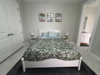 Infinity Oasis - Spectacular View 4-Bed Pool House - Cape Coral - 2
