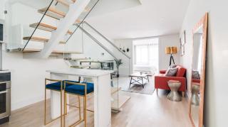 75-4C New Duplex 3BR W&D Elevator Walk to C park - 0