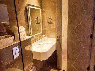 Arjan Bright Studio w Resort Amenities Samana PV by Vibel - 2