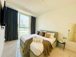 1BR w Burj Khalifa & Canal Views Near Downtown by Vibel - 8