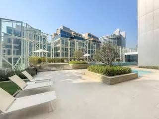 1BR w Burj Khalifa & Canal Views Near Downtown by Vibel - 2