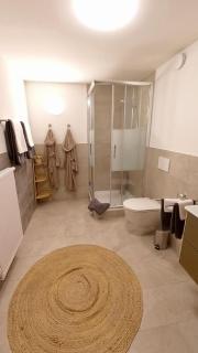 Magnifique studio dans une villa - - 3