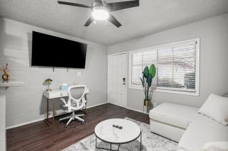 Trendy 1B1B Studio Getaway in Old Town - Scottsdale - 0
