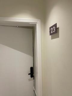 Modern Room Apartment and Luxury Lounge - Riyad - 8