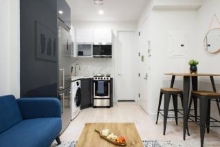 78-4B New Quality 1br W&D in unit Skylight - New York - 1