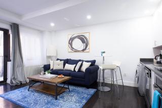 809-4B Studio Balcony W&D Prime location - 4