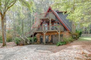 Peaceful Paradise Cabin Farmhouse with Huge Hot Tub - Gainesville - 0