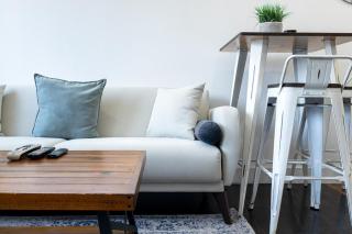 809-6B New 2BR Duplex With Private Patio - 3