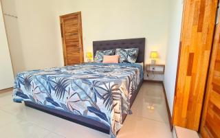 Cozy 3-Bedroom Apartment with Pool and Wildlife Views in Flic en Flac - 0