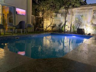 Trio Villa with coverable private pool in compound near Mall of Egypt - Sheikh Zayed - 5