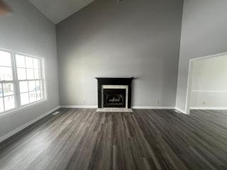 Hollywood Hideaway - 4