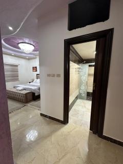 شقة مفروشة فاخرة للإيجار ربوة عبدون - Luxury Furnished Apartment for Rent - Amman - 5