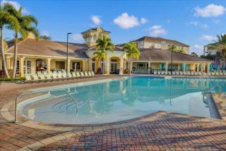 Lrg Condo w Scenic Patio Views - Next to OCCC - Orlando - 3
