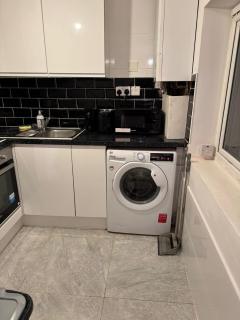 Cozy 2-Bedroom Retreat in Kilburn London SF8 - Londra - 5