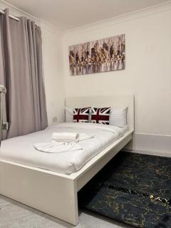 Cozy 2-Bedroom Retreat in Kilburn London SF8 - Londra - 2