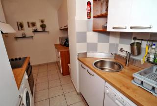 Main Square Apartment - 5