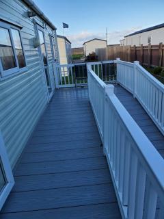 Lyons Robin Hood Accessible 6 Berth Caravan - Meliden - 9