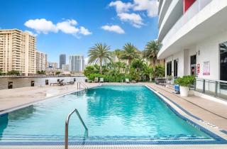 Amazing Studio at Beachwalk on 15th Pool Gym Beach - Hallandale Beach - 8