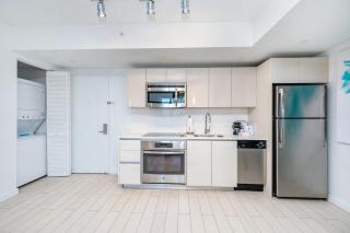 Beachwalk 2 Bedrooms & Kitchen - Hallandale Beach - 5