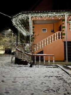 Садиба BETWEEN MOUNTAINS - 4