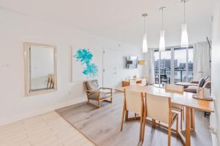 2BR & 2BA Oasis at Beachwalk - Hallandale Beach - 6