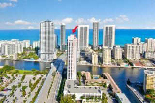 1 Bed & Kitchen at Beachwalk Luxe Pool Gym Beach - Hallandale Beach - 1