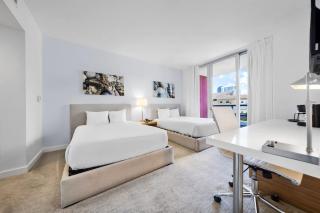 2 Bed & 2 Bath at Beachwalk Pool Gym Beach on 19th - Hallandale Beach - 1