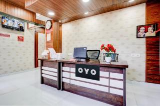 Hotel Amma bhau residency Lokhandwala Complex Andheri west Mumbai - Mumbai - 7