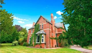 The Old Vicarage with hot tub & sauna - Vowchurch - 0