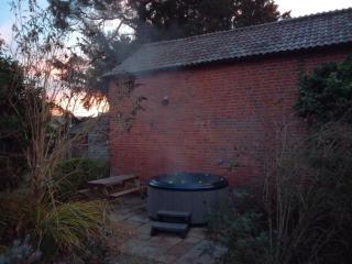 The Old Vicarage with hot tub & sauna - Vowchurch - 6