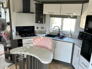 Luxury 2 bedroom at Seal Bay Resort - Selsey - 8