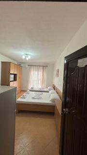 Adi Studio - Vlorë - 2