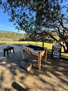 Stunning views with pool, spa, firepit, game court and BBQ - Ahwahnee - 7