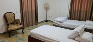 Cosy apartment in a family house - Sheikh Zayed - 5