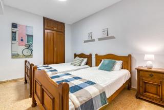 Centrally located temporary, very spacious Pataconabluerentals - Valencia - 2