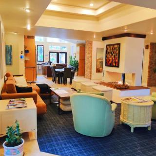 Skyhill Oasis with Hot Tub Walk to Universal - Los Angeles - 4