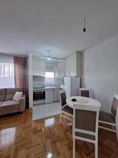 Apartman Kosta - - 6