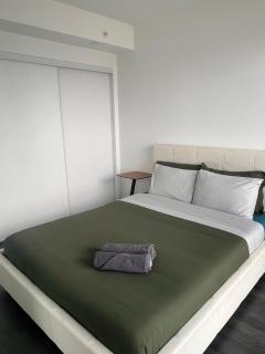 Cozy 2 Bedroom by Eaton Centre Mall - 6