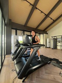 Travelers Chamber- Amani Grand Resort Mactan, 3-5 minutes to Mactan Airport - Lapu Lapu City - 2