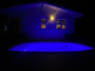 Tropical Luxury, Private Pool & Outdoor Adventures - Willemstad - 3