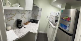 B01 cozy private room with bathroom - Mississauga - 2