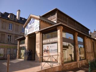 Apartment in Bayeux near D-Day Beaches - 2
