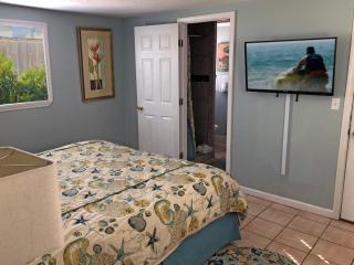Island Time Bungalow - Panama City Beach - 1