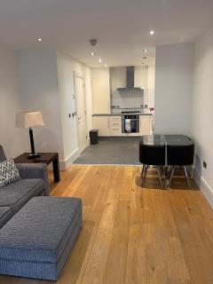 Contemporary 1-Bed Apartment in The Bakery, Ormeau Road - Belfast - 7