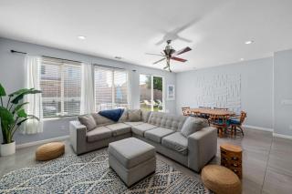 Chic Spacious 5BD Desert Oasis - Indio - 7