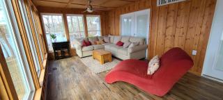 Lakeview Retreat - Rockingham - 3