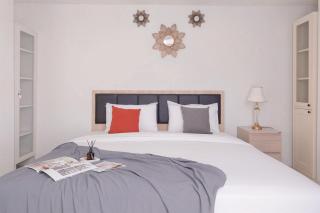 Comfortable and Homey 1BR Tamansari Bintaro Mansion Apartment By Travelio - 9